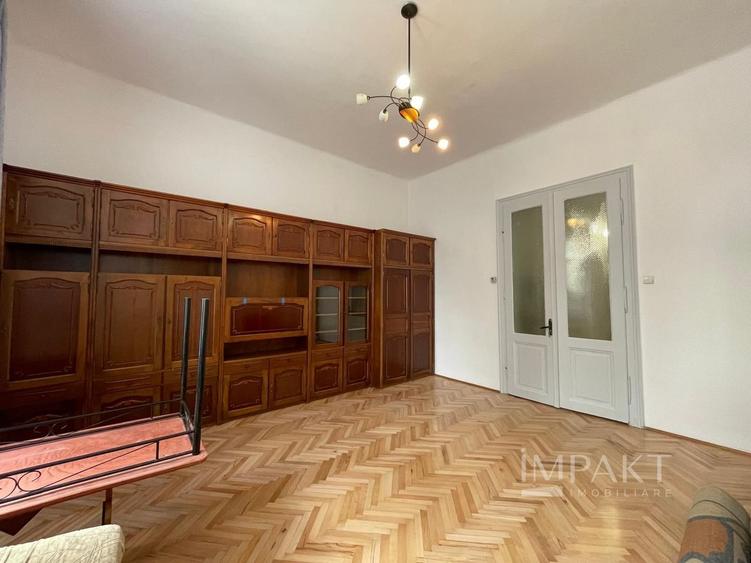 Casă individuală cu 4 camere cu Canalizare în Gruia