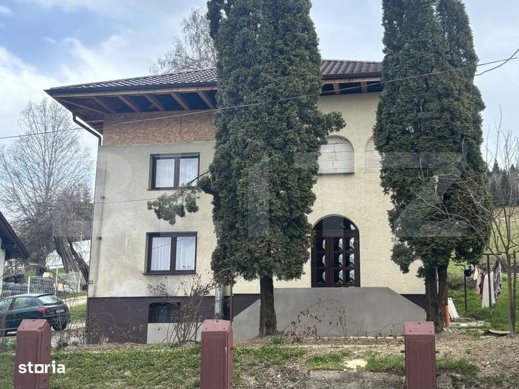 Casă cu 4 camere în Central