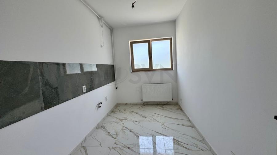Apartament cu 4 camere decomandat în Iancului