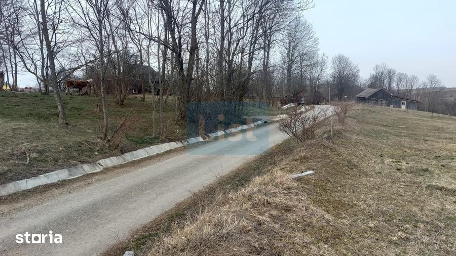 Casă cu 2 camere cu Teren 2295 Mp în Mărgău