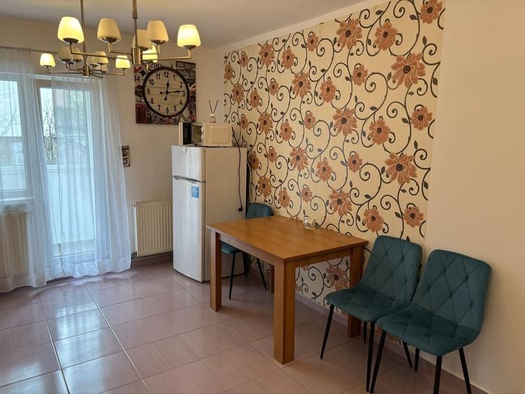 Apartament cu 2 camere decomandat în Zorilor
