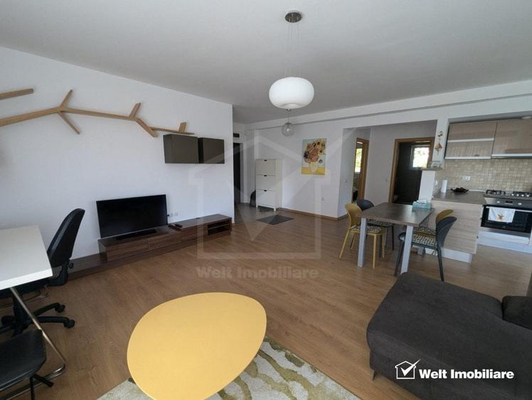 Apartament cu 3 camere semidecomandat, mobilat în Zorilor