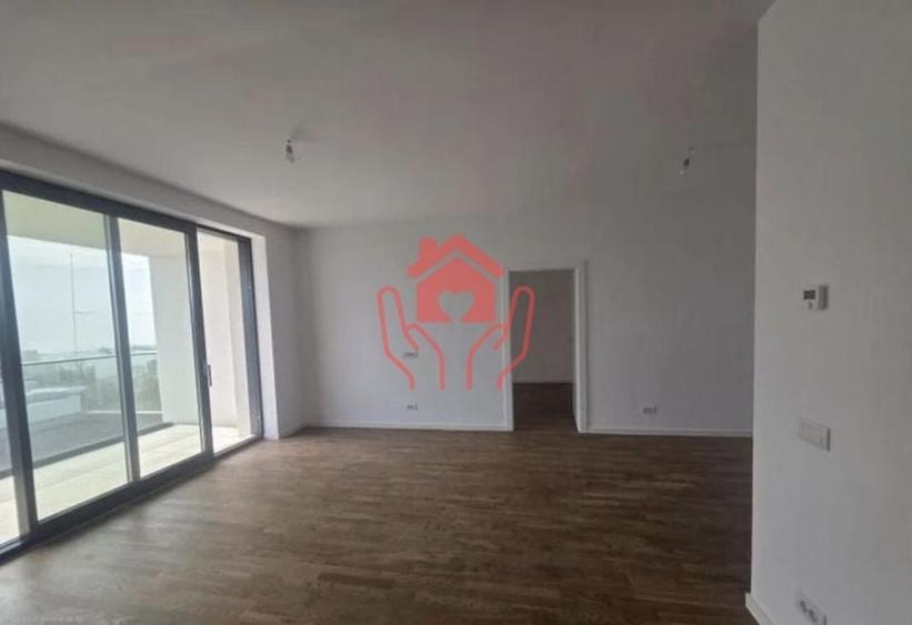 Apartament cu 3 camere decomandat în Băneasa