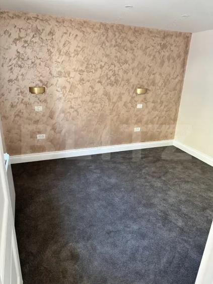 Apartament cu 2 camere semidecomandat, mobilat în Central