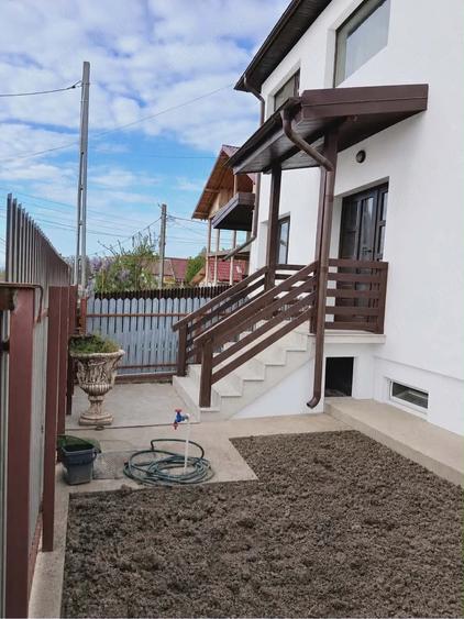 Casă cu 4 camere cu Teren 250 Mp în Central
