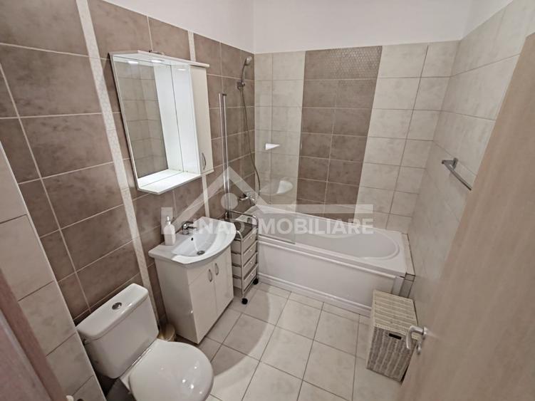 Garsonieră decomandată, mobilată în Dâmbul Rotund