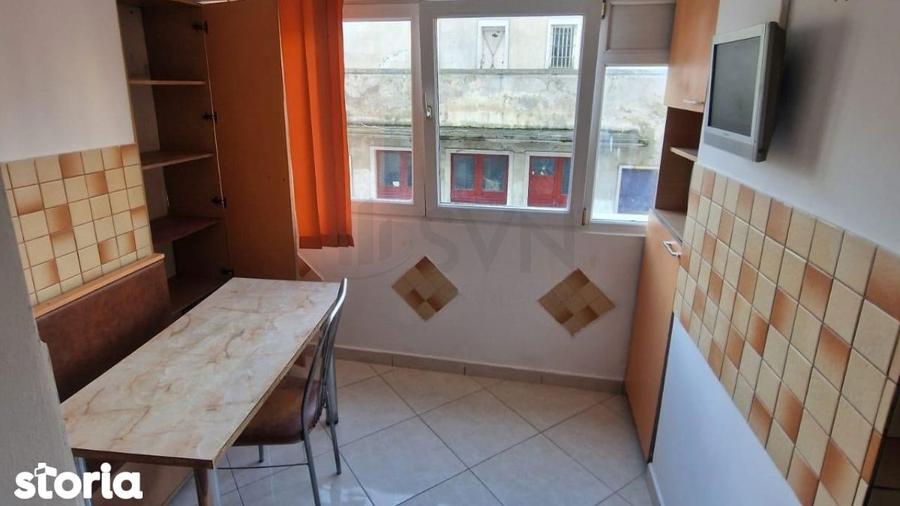 Apartament cu 4 camere în Pantelimon