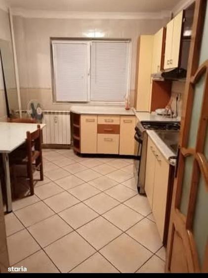Apartament decomandat 3 camere de vanzare MilitariGorjului 70 mp - 4