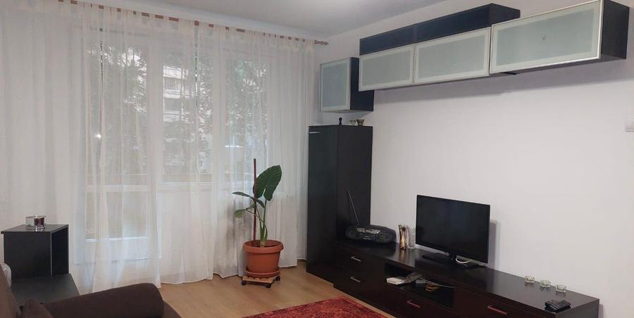 Garsonieră decomandată în Tineretului