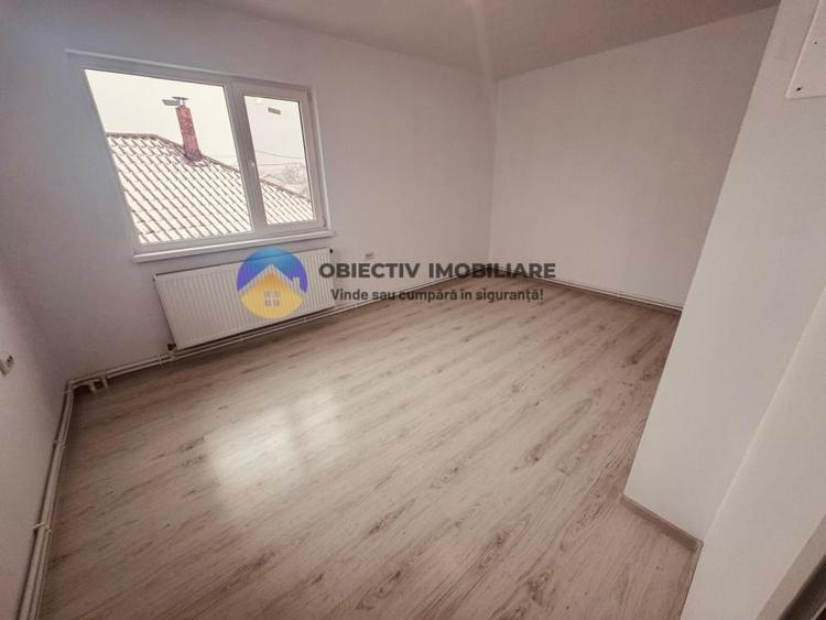 Casă cu 4 camere cu Canalizare în Gara Veche