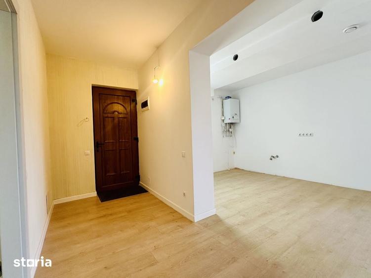 Apartament cu 4 camere în Florești