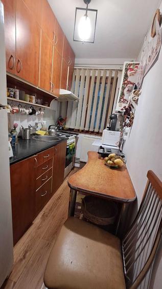 Apartament cu 2 camere semidecomandat în Dâmbu Pietros