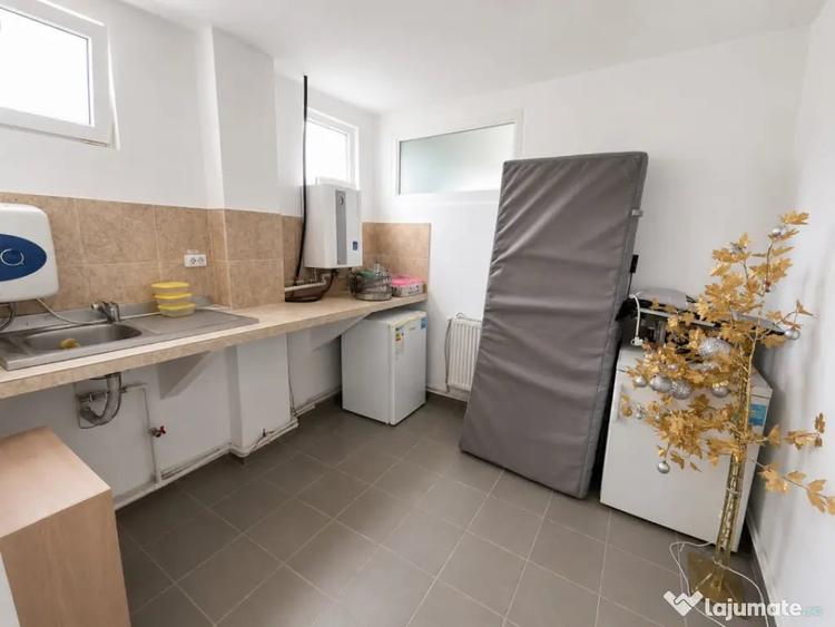 Spa?iu comercial de vanzare, 41 mp, zona Cotofenii din Fa? - 1