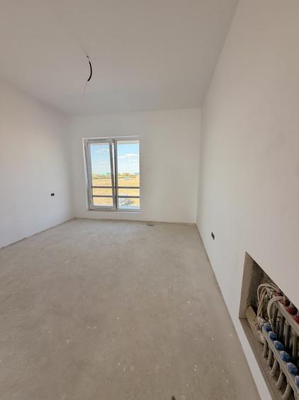 Duplex cu 4 camere cu Canalizare în Dumbrăvița