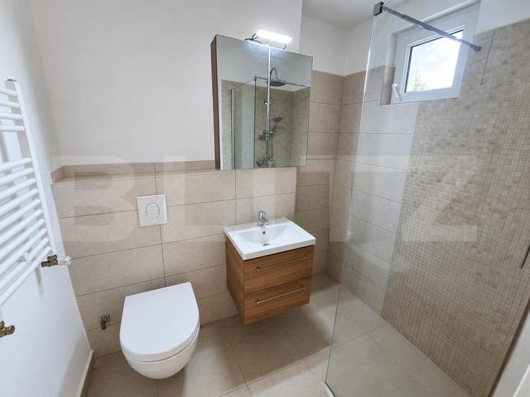 Apartament cu 2 camere semidecomandat, mobilat în Complex Studențesc