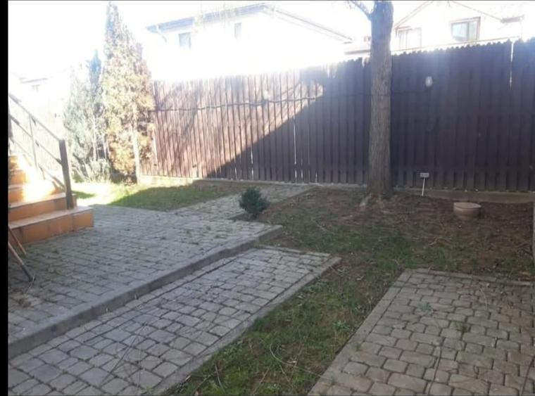 Duplex cu 6 camere cu Canalizare în Chiajna