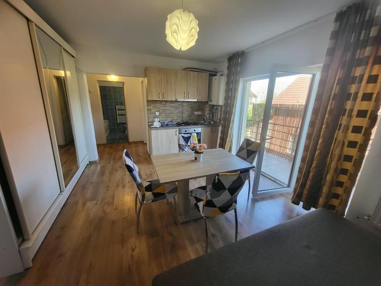 Apartament cu 2 camere decomandat în Florești