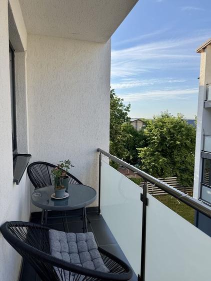 Garsonieră decomandată în Valea Adâncă