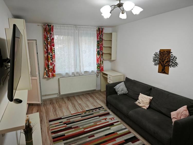 Apartament cu 2 camere decomandat în Rahova