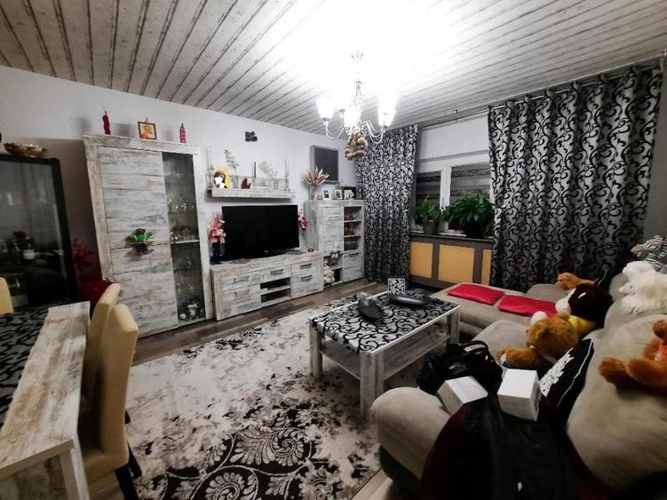 Apartament cu 3 camere decomandat, mobilat în 13 Septembrie