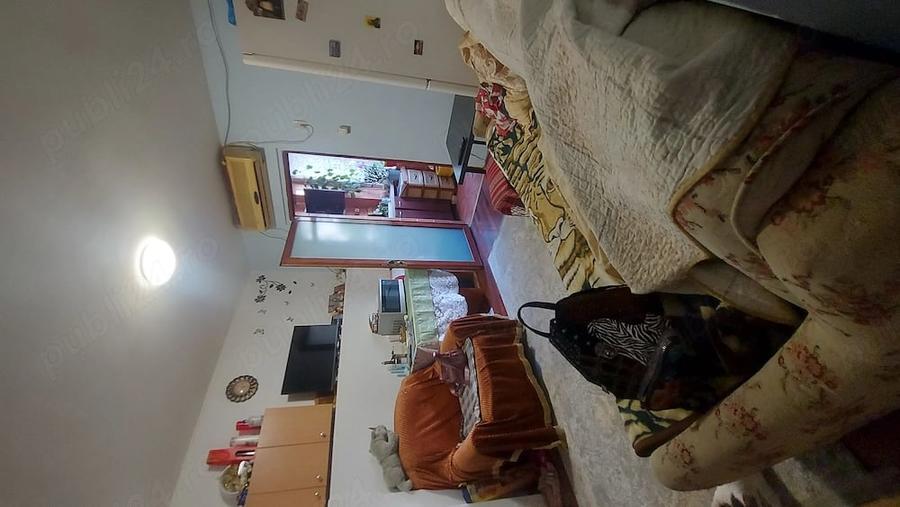 Apartament cu 2 camere decomandat în CET