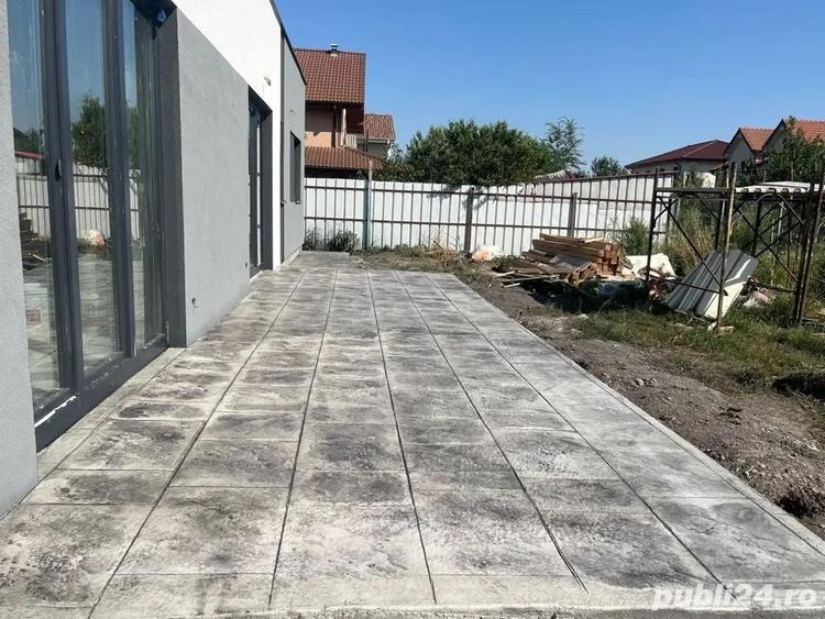 Casă individuală cu 3 camere cu Canalizare în Dumbrăvița