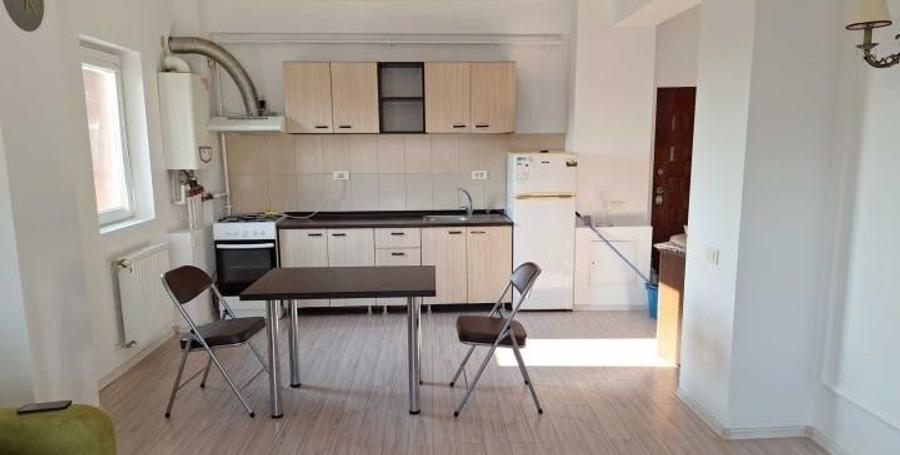 Apartament cu 2 camere decomandat, mobilat în Militari