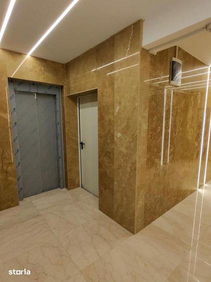 Casă cu 9 camere cu Teren 190 Mp în Muncii