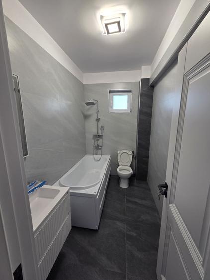 Apartament cu 2 camere decomandat în Fundeni