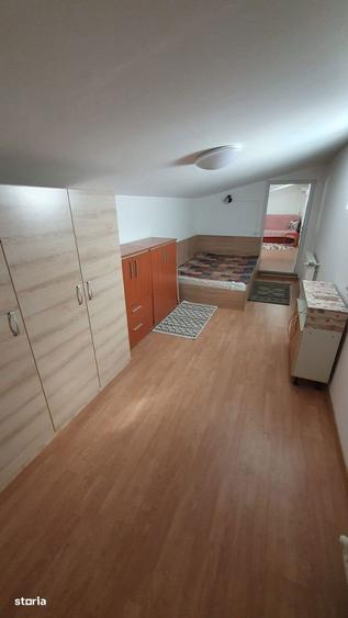 Apartament cu 3 camere în Drumul Taberei