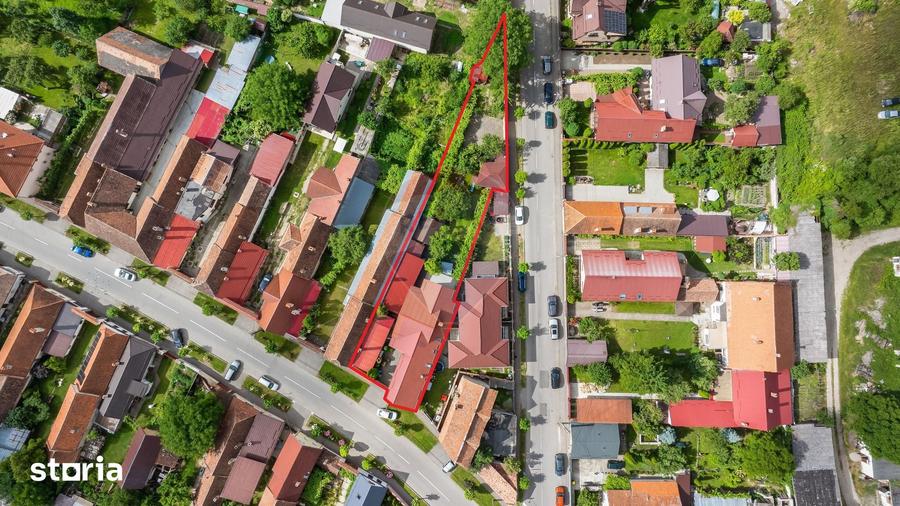 Casă cu Teren 789 Mp în Central