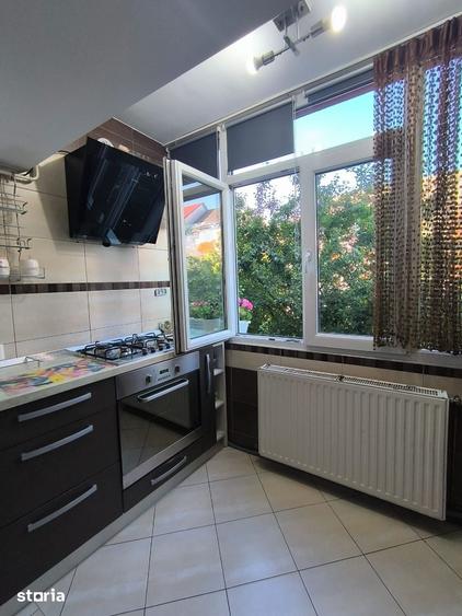 Apartament cu 3 camere decomandat în Obcini