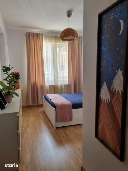 Apartament cu 2 camere decomandat, mobilat în Central