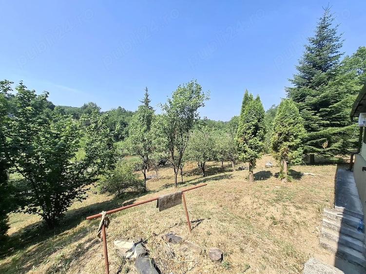 Casă cu Teren 2700 Mp în Central