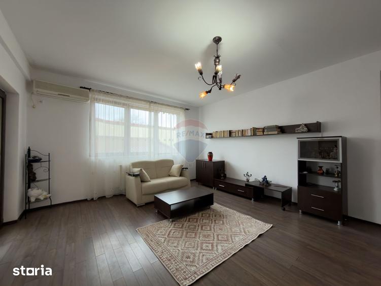 De inchiriat, casa 5 camere, zona Giulesti - 1