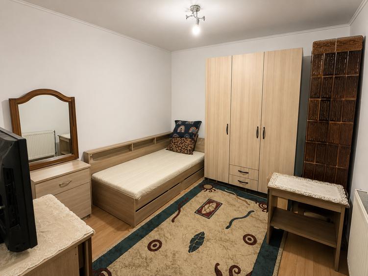 Casă individuală cu 5 camere cu Canalizare în Ovidiu