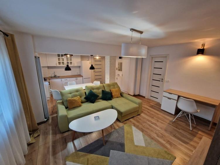 Apartament cu 2 camere decomandat, mobilat în Răcădău