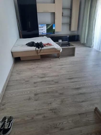 Apartament cu o camera decomandat, balcon, zona VIVO - 2