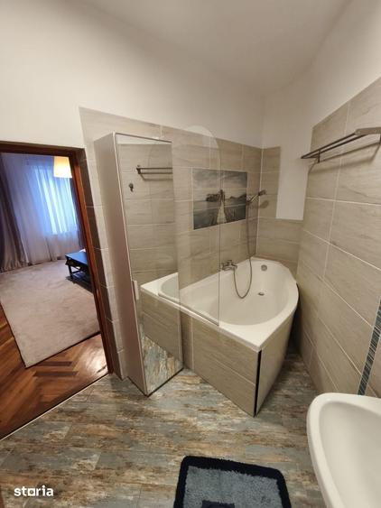 Apartament cu 4 camere în Schei