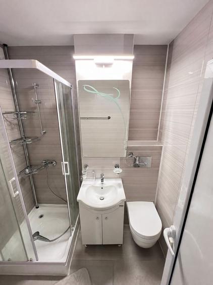 Apartament cu 2 camere decomandat în Plopilor