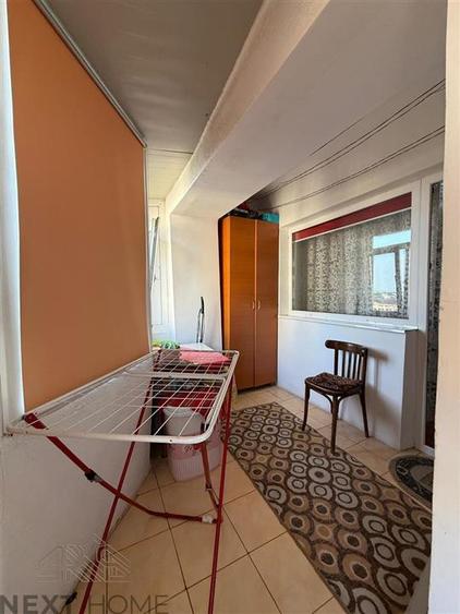Apartament cu 3 camere decomandat, mobilat în Central