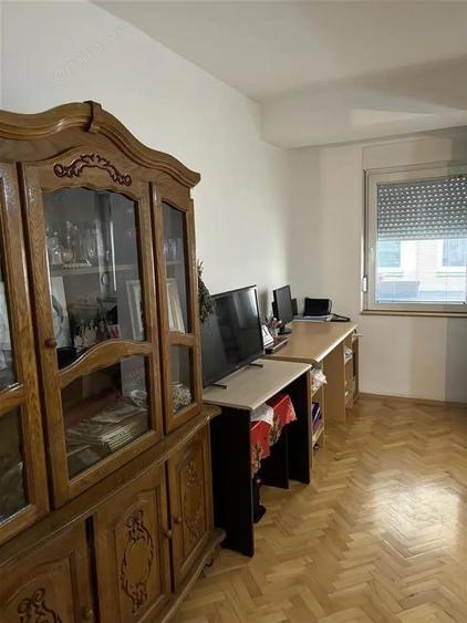 Garsonieră în 13 Septembrie