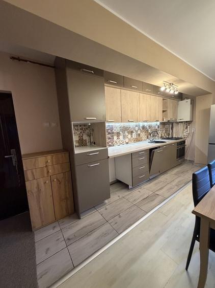 Apartament cu 3 camere decomandat în Măgurele
