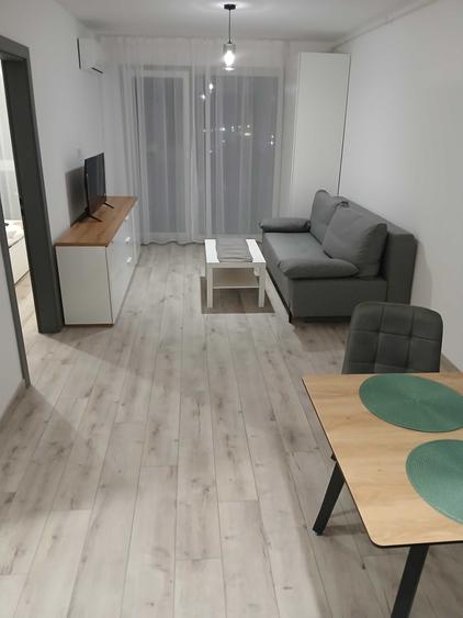 Apartament cu 2 camere semidecomandat în Central