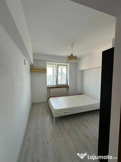 Apartament cu 3 camere decomandat în Tineretului