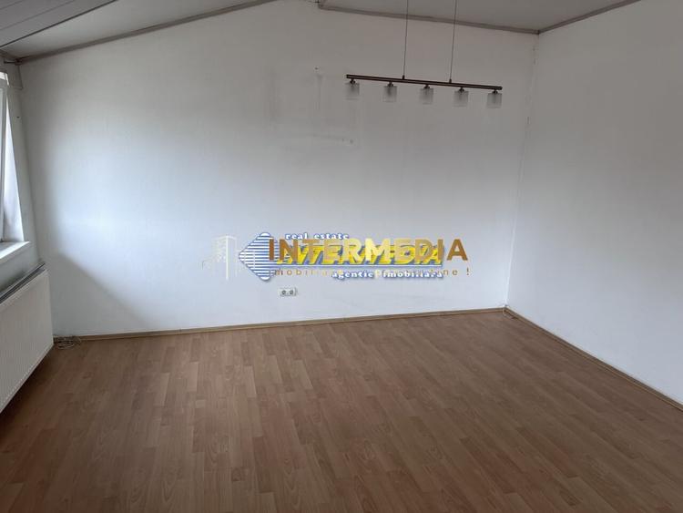 Spațiu comercial, de 100 mp, în Cetate