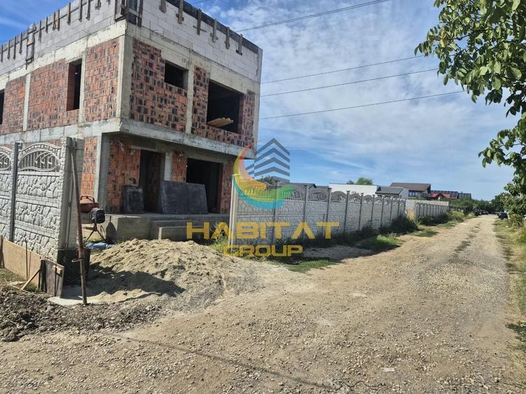 Casă individuală cu 4 camere cu Canalizare în Berceni