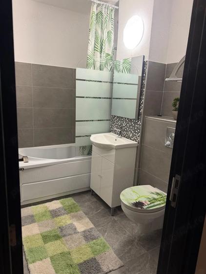 Apartament cu 3 camere decomandat în Ștrand