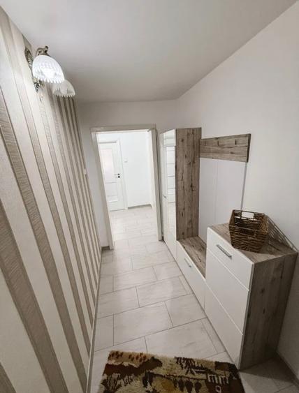 Apartament cu 3 camere decomandat în Gorjului