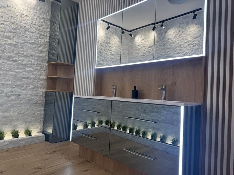Casă cu 4 camere cu Teren 700 Mp în Florești